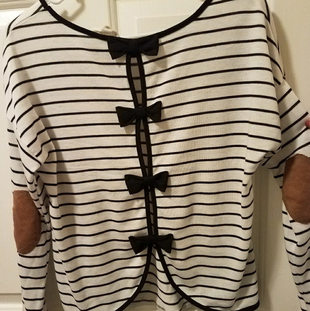 Striped Long sleeve shirt $7
